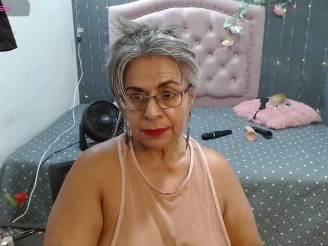 lalisha-96 live cam on BongaCams