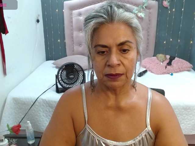 lalisha-96 live cam on BongaCams