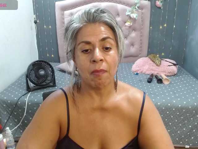 lalisha-96 live cam on BongaCams