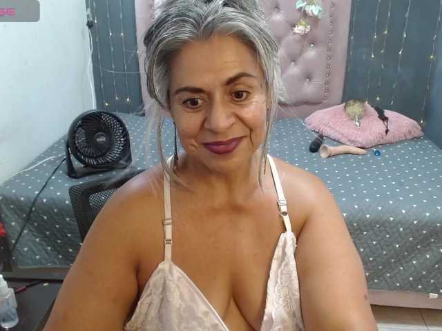 lalisha-96 live cam on BongaCams