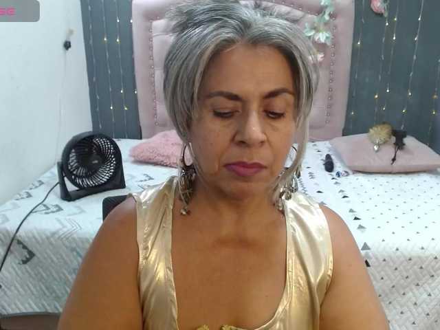 lalisha-96 live cam on BongaCams