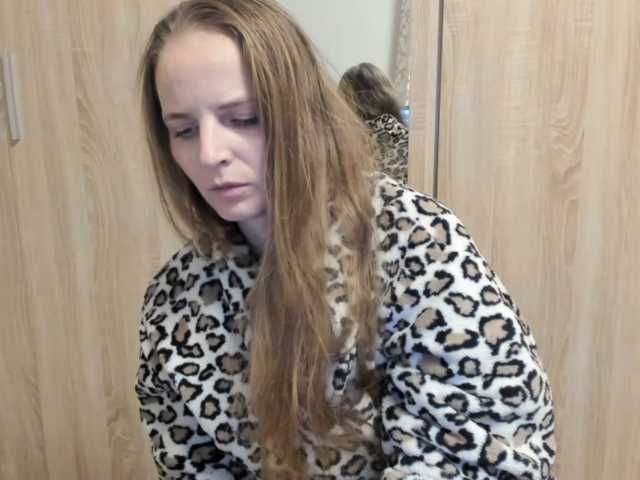 Lulu-Erotica live cam on BongaCams