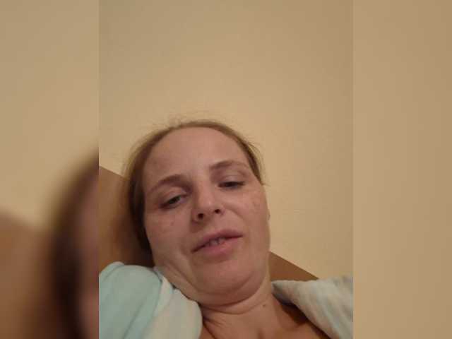 Lulu-Erotica live cam on BongaCams