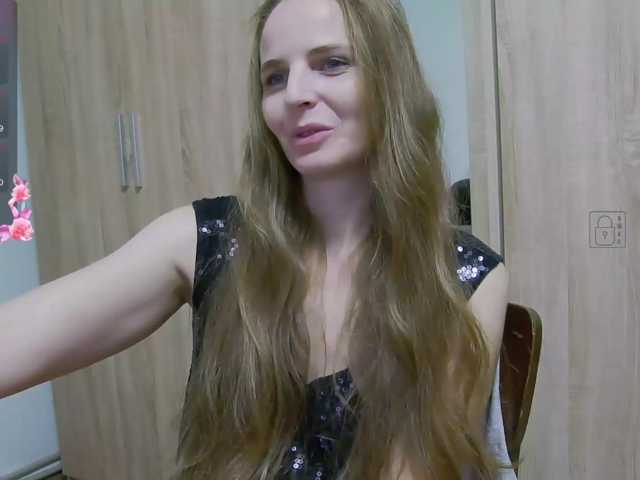 S-o-f-i-a live cam