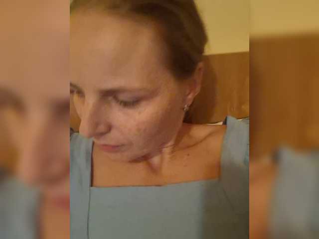 Lulu-Erotica live cam on BongaCams