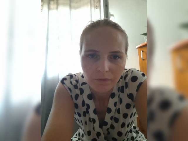 Lulu-Erotica live cam on BongaCams