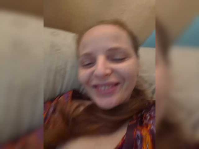 Lulu-Erotica live cam on BongaCams