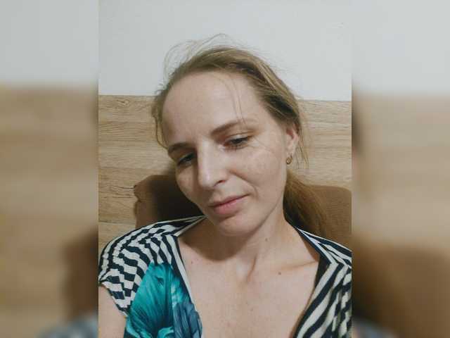 Lulu-Erotica live cam on BongaCams