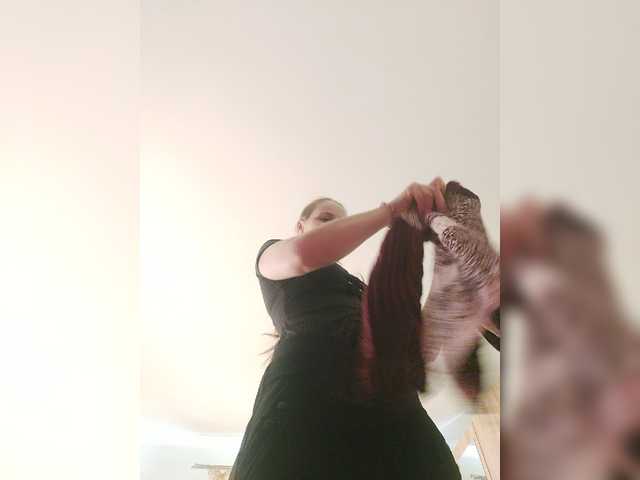 Lulu-Erotica live cam on BongaCams