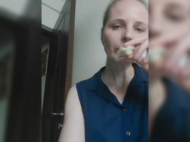 Lulu-Erotica live cam on BongaCams