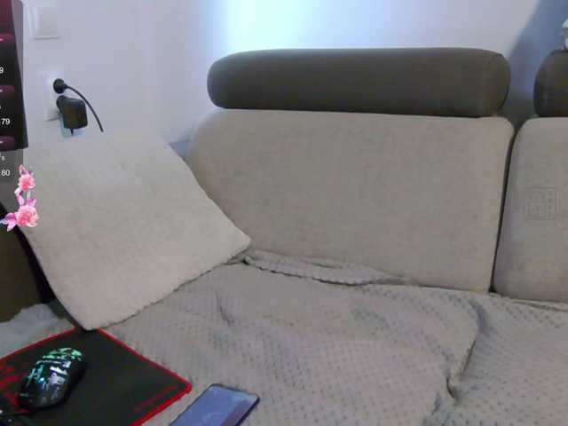 Lulu-Erotica's BongaCams show and profile