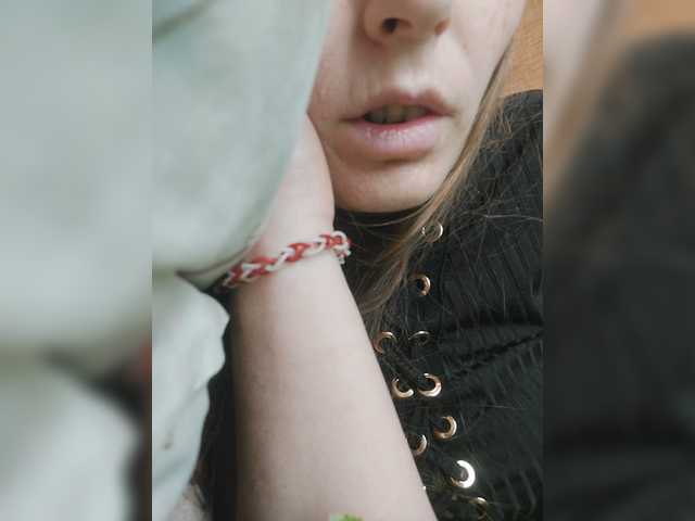 Lulu-Erotica live cam on BongaCams