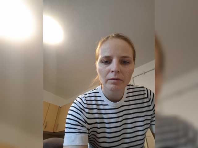 Lulu-Erotica live cam on BongaCams