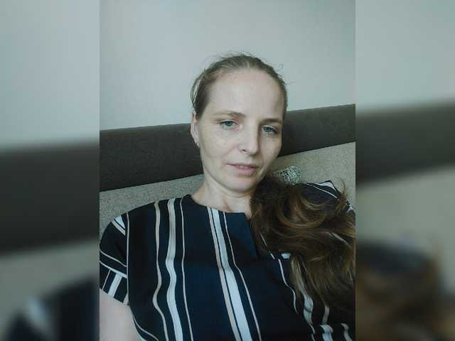 Lulu-Erotica live cam on BongaCams