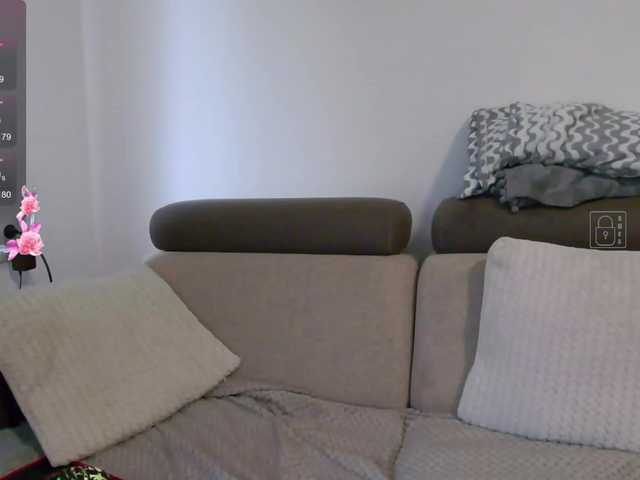 Lulu-Erotica's BongaCams show and profile