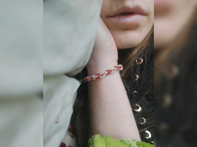 Lulu-Erotica live cam on BongaCams