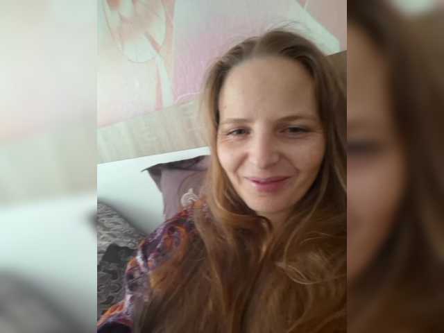 Lulu-Erotica live cam on BongaCams