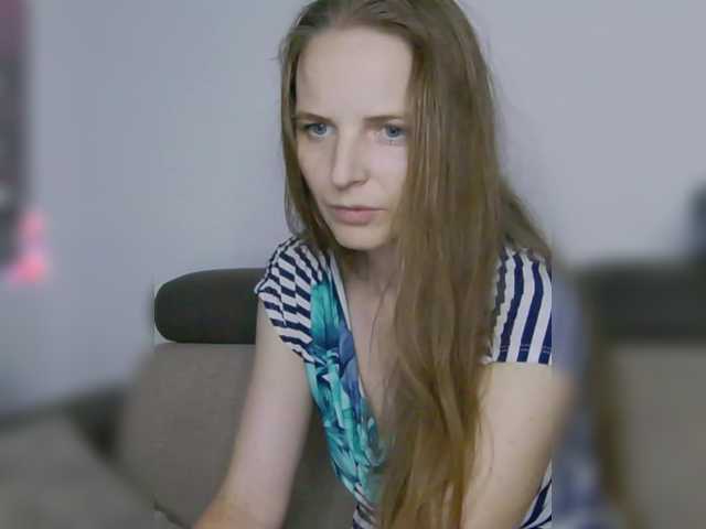 Lulu-Erotica live cam on BongaCams