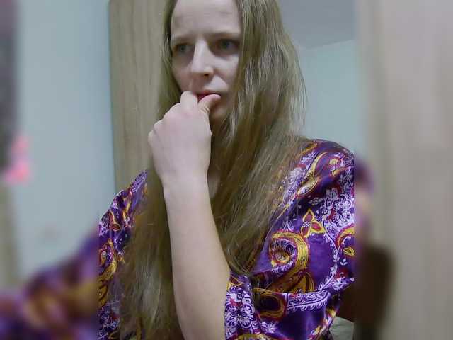 Lulu-Erotica live cam on BongaCams