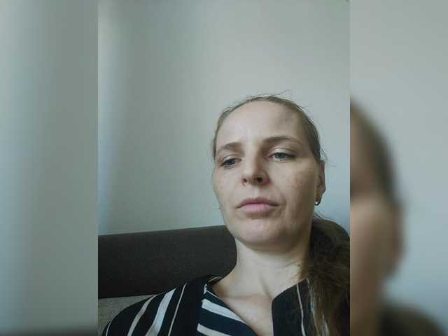 Lulu-Erotica live cam on BongaCams