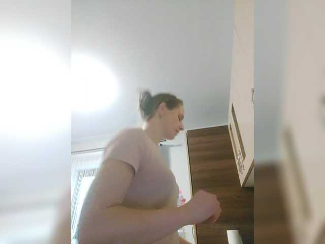 Lulu-Erotica's BongaCams show and profile