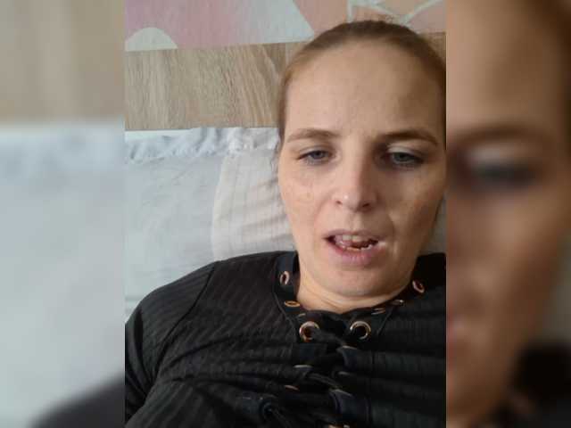 Lulu-Erotica live cam on BongaCams