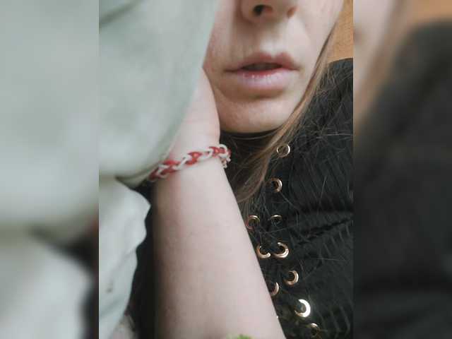 Lulu-Erotica live cam on BongaCams