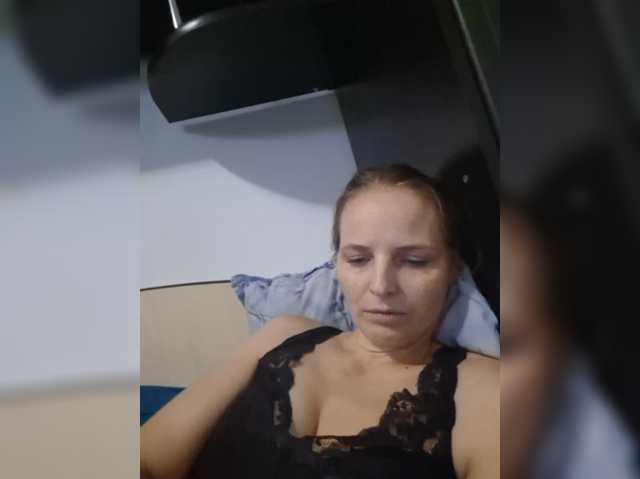 Lulu-Erotica live cam on BongaCams