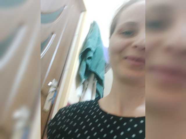 Lulu-Erotica live cam on BongaCams