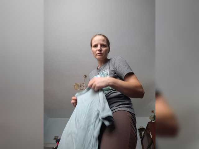 Lulu-Erotica live cam on BongaCams