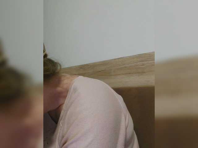 Lulu-Erotica's BongaCams show and profile