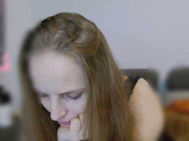 Lulu-Erotica live cam on BongaCams