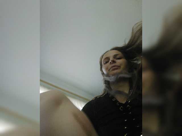 Lulu-Erotica live cam on BongaCams