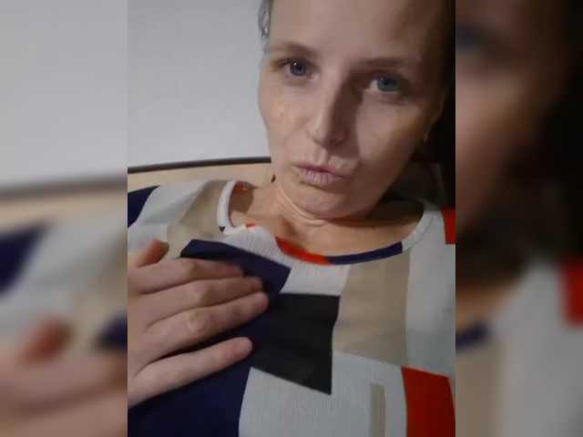 Lulu-Erotica live cam on BongaCams