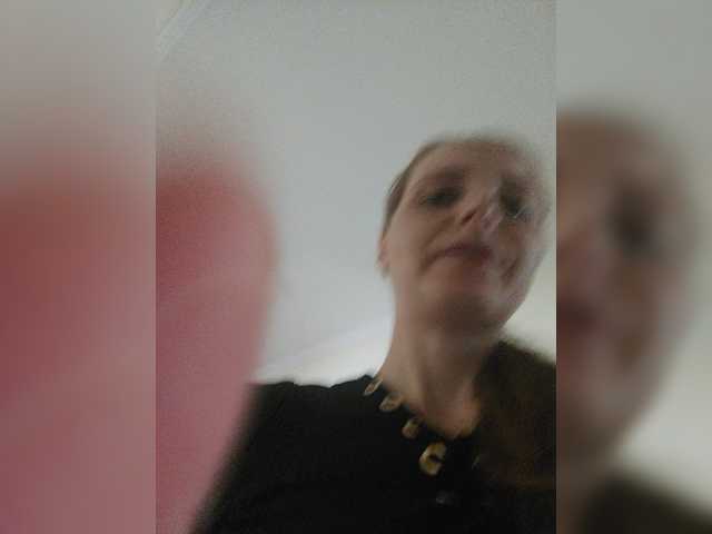 Lulu-Erotica live cam on BongaCams