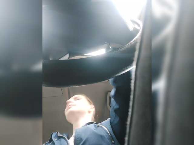 Lulu-Erotica's BongaCams show and profile