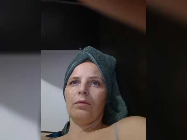 Lulu-Erotica live cam on BongaCams