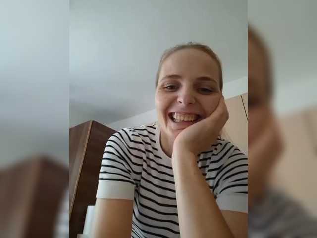 Lulu-Erotica live cam on BongaCams