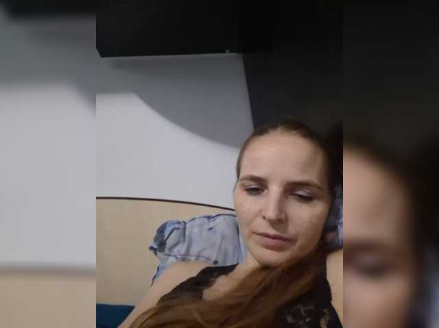 Lulu-Erotica live cam on BongaCams