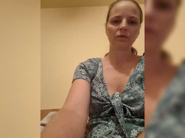 Lulu-Erotica live cam on BongaCams