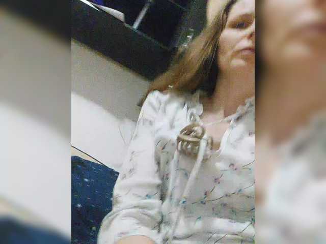 Lulu-Erotica's BongaCams show and profile