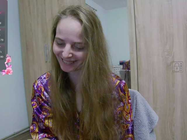 Lulu-Erotica live cam on BongaCams