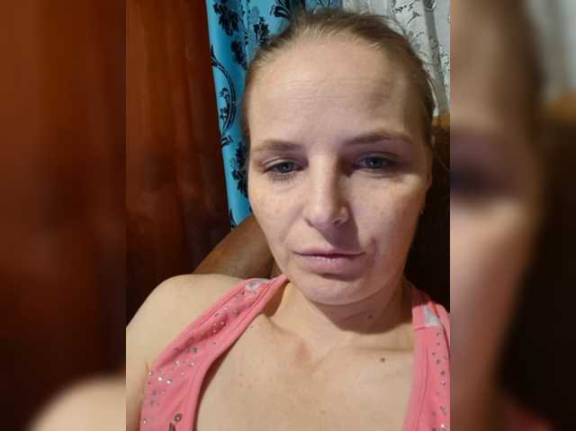 Lulu-Erotica live cam on BongaCams
