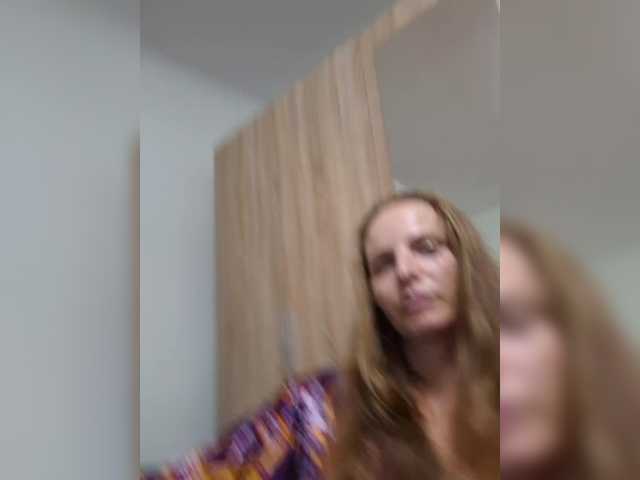 S-O-F-I-A live webcam show