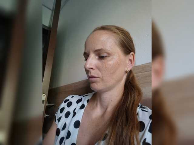 Lulu-Erotica live cam on BongaCams