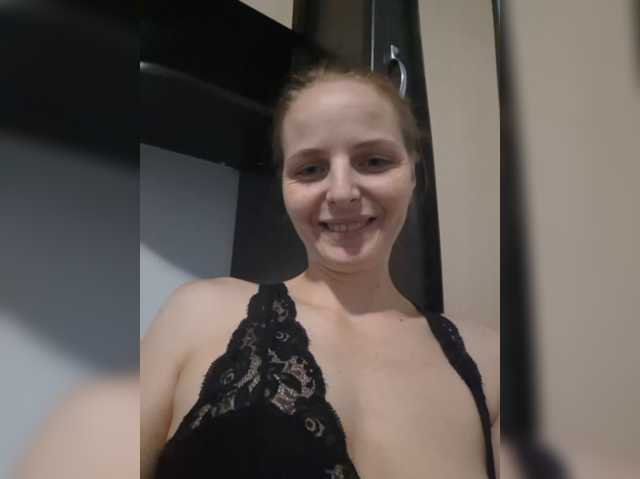Lulu-Erotica live cam on BongaCams