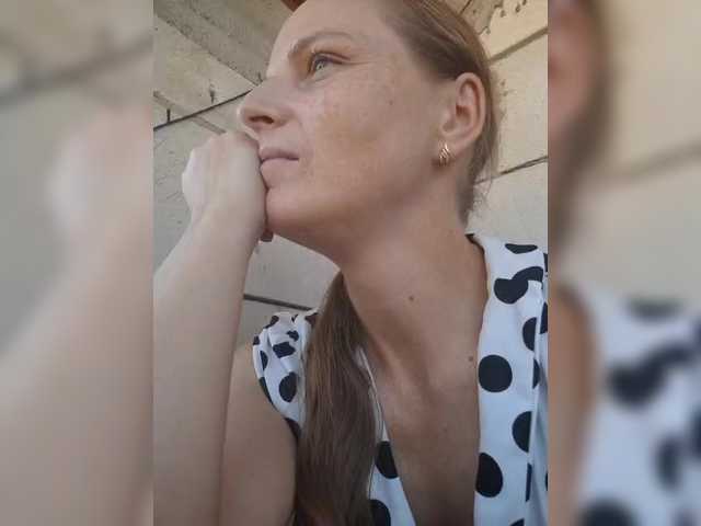Lulu-Erotica live cam on BongaCams