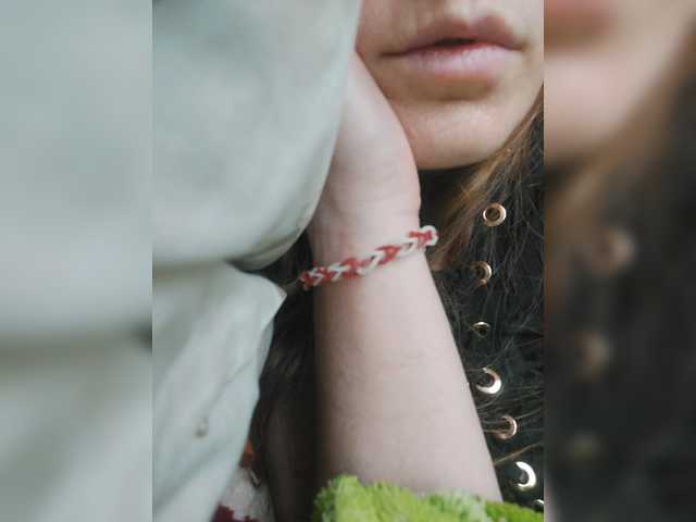 Lulu-Erotica live cam on BongaCams