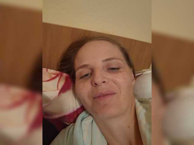 Lulu-Erotica live cam on BongaCams