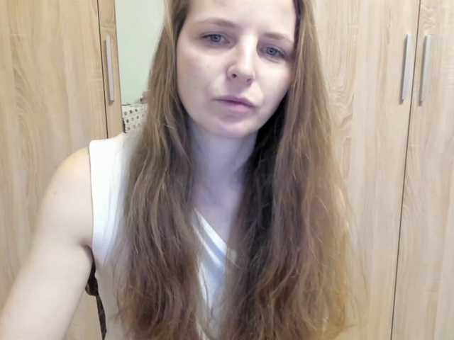 Lulu-Erotica's BongaCams show and profile